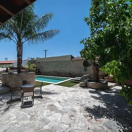 Hubstay - To Palati Villa With Private Pool Anogyra Exterior photo